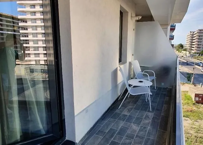 Apartment Lakeside Mamaia