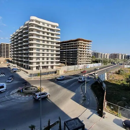 Lakeside Mamaia