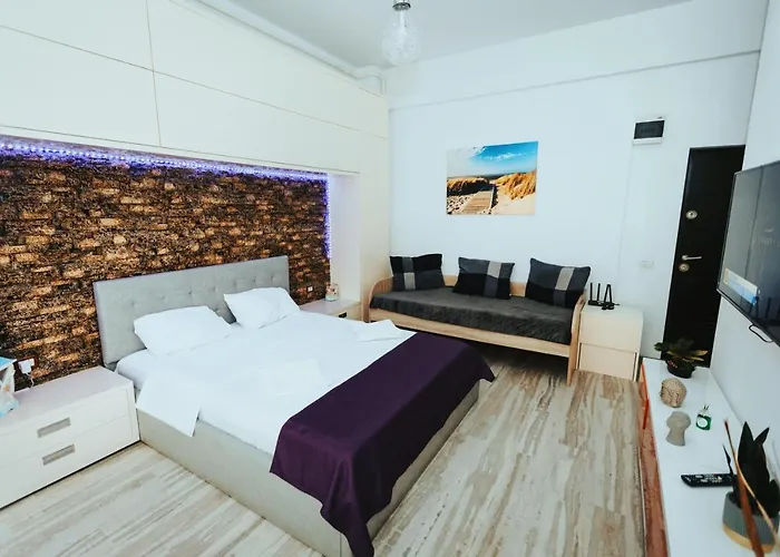 Lakeside Daire Mamaia